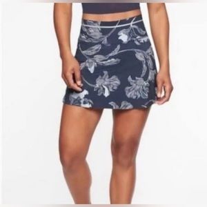 Athleta floral sonic skirt/ skort. Navy, women’s Medium NWOT. Great for tennis